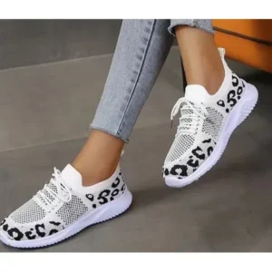 Techtreezone Women Fashion Plus Size Spotted Mesh Breathable Round Toe Sneakers