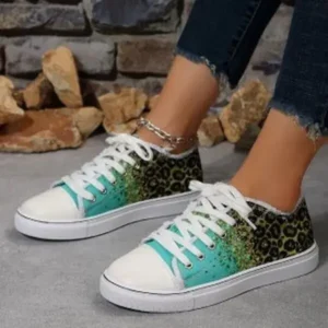 Techtreezone Fashion Casual Plus Size Star Round Toe Lace-Up Sneakers