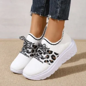 Techtreezone Women Fashion Round Toe Platform Round Toe Flat Front Lace Up Sneakers